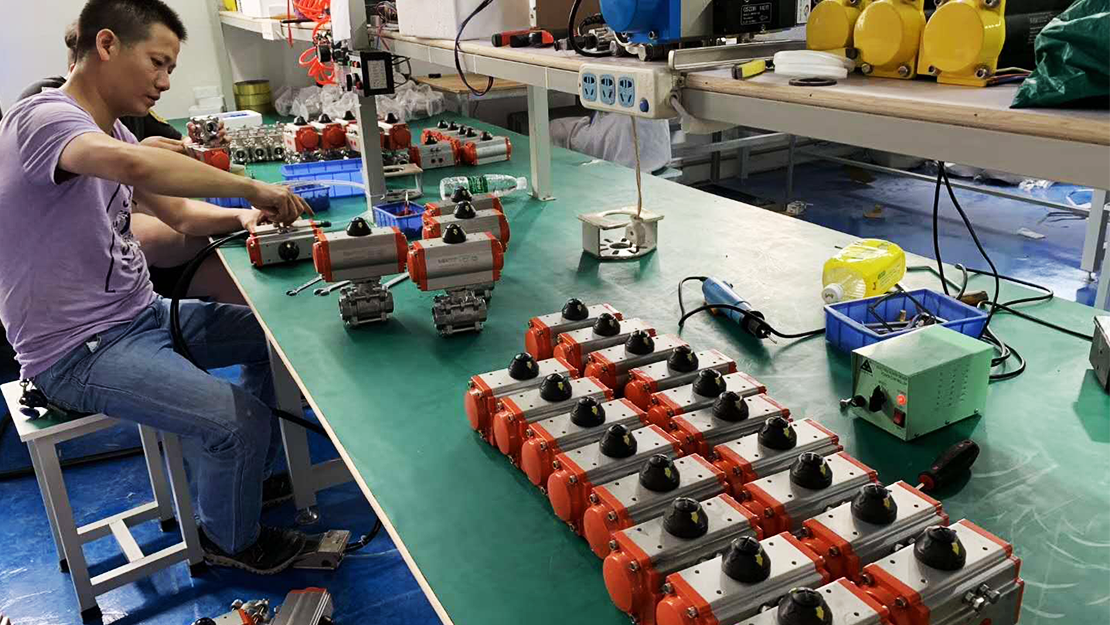 1651738736799040.png 氣動三片式螺紋球閥 (5).png